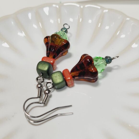 NEW BOHEMIALIZ earrings 688gbrn#mfs Green Czech flower dangle earrings fairy ear - Picture 5 of 5